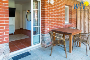 Ferienhaus am Gutspark Drankse Ferienwohnung Weißdorn, Dranske